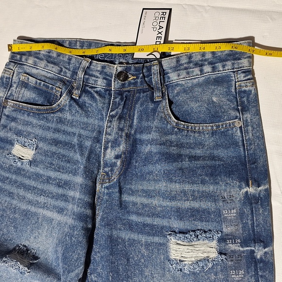 Rue21 Premium Relaxed Crop Distressed Raw Hem 32X26 NWT - Picture 8 of 16